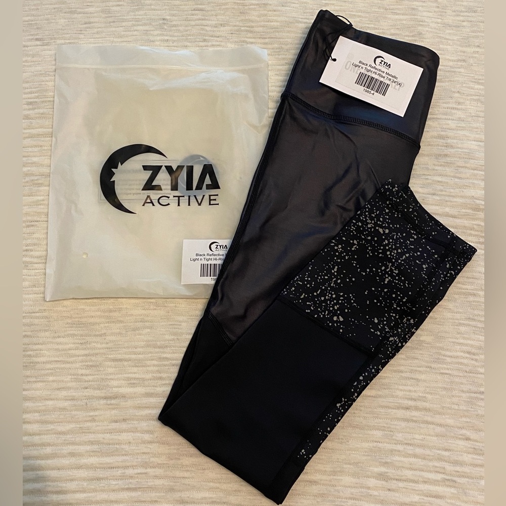 Zyia Active Black Reflective Metallic Light n Tight Hi Rise Legging Size 4 NWT